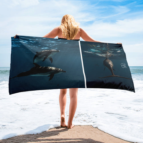 Dolphins glory - Beach Towel